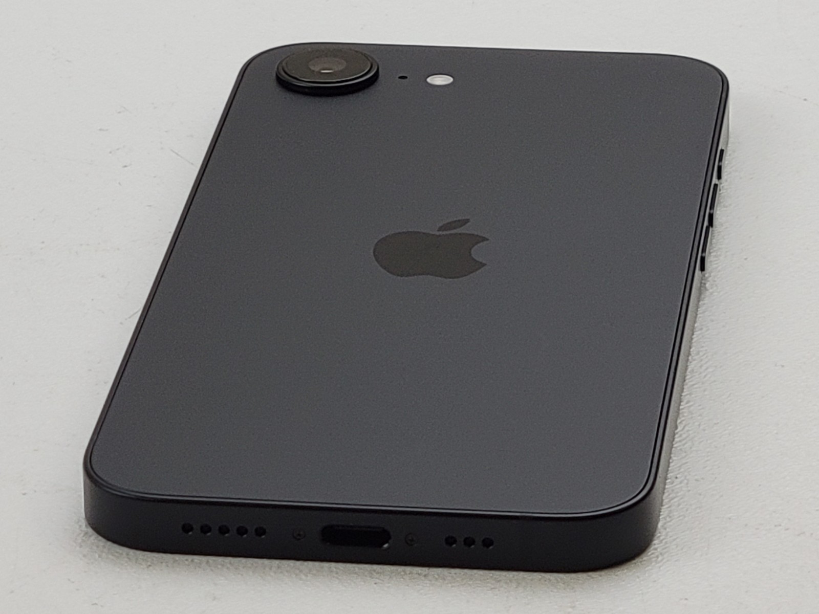 Apple iPhone 16e (A3212) 128GB (Boost Mobile) Smartphone – 100% Battery – H6325