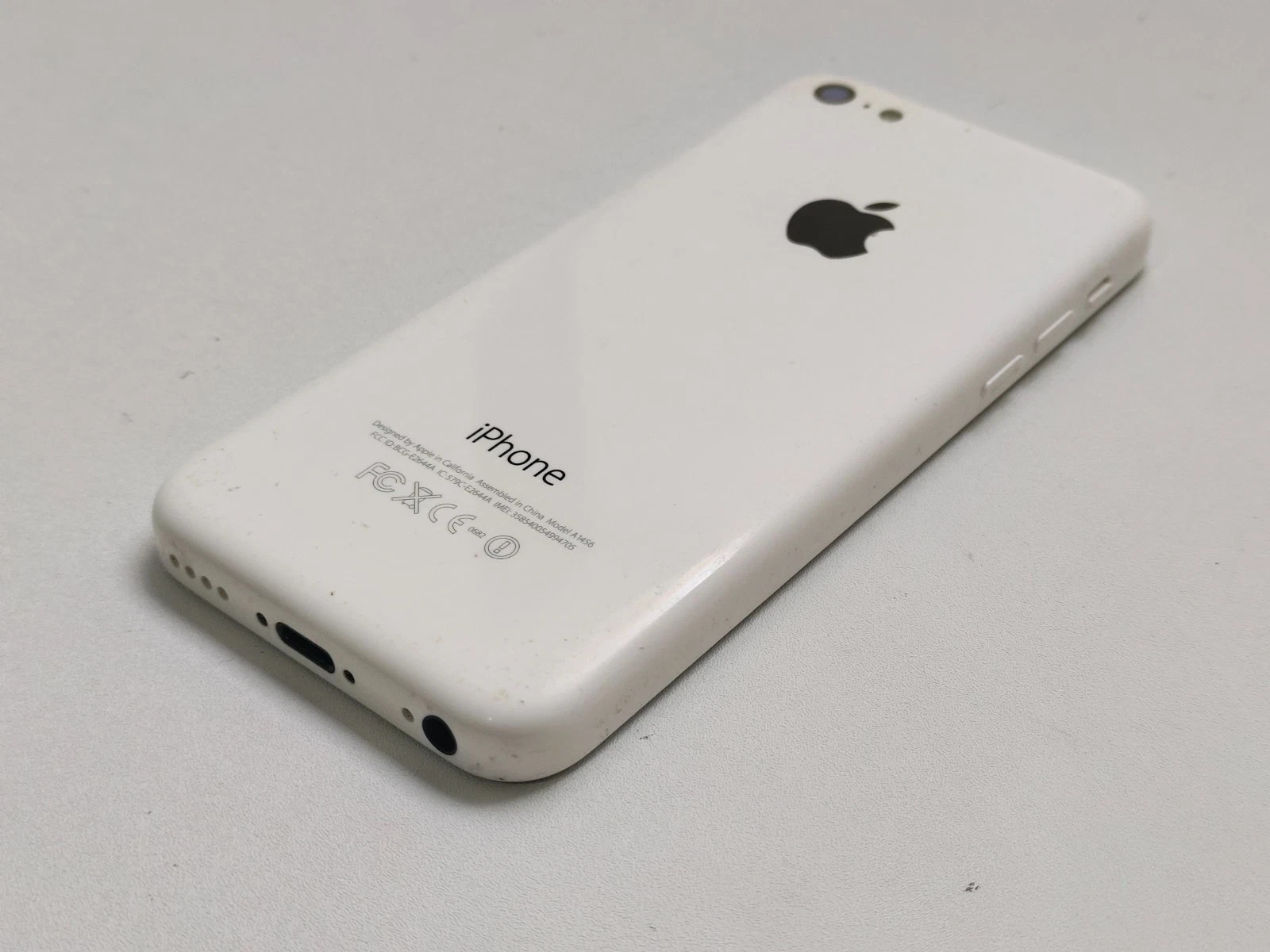 Apple iPhone 5c – 8-16-32B Factory UNlocked(any carrier) 4” 8MP Good Gift