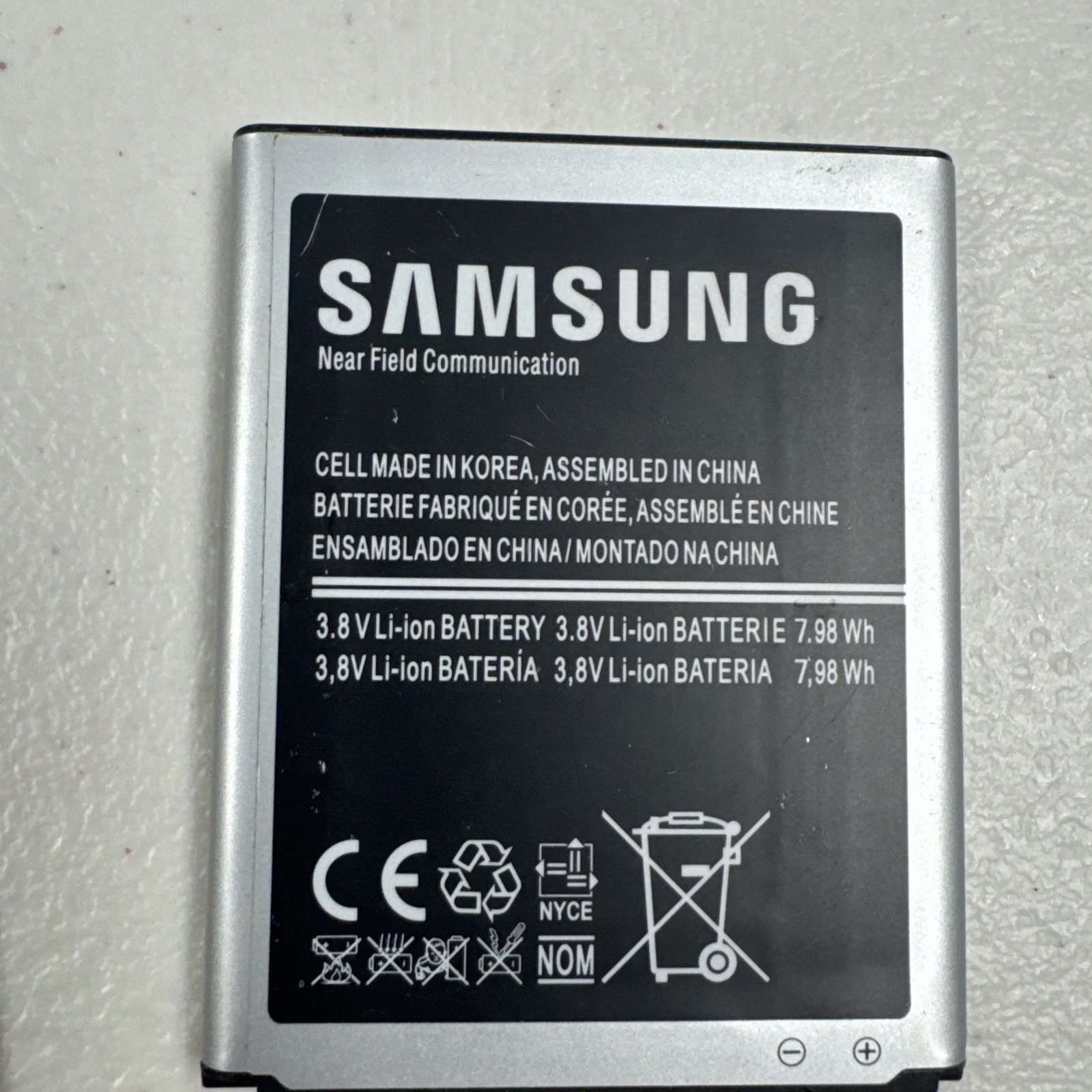 Samsung Galaxy S3 White LCD Broken Phone Not Turning on Phone for Parts Only