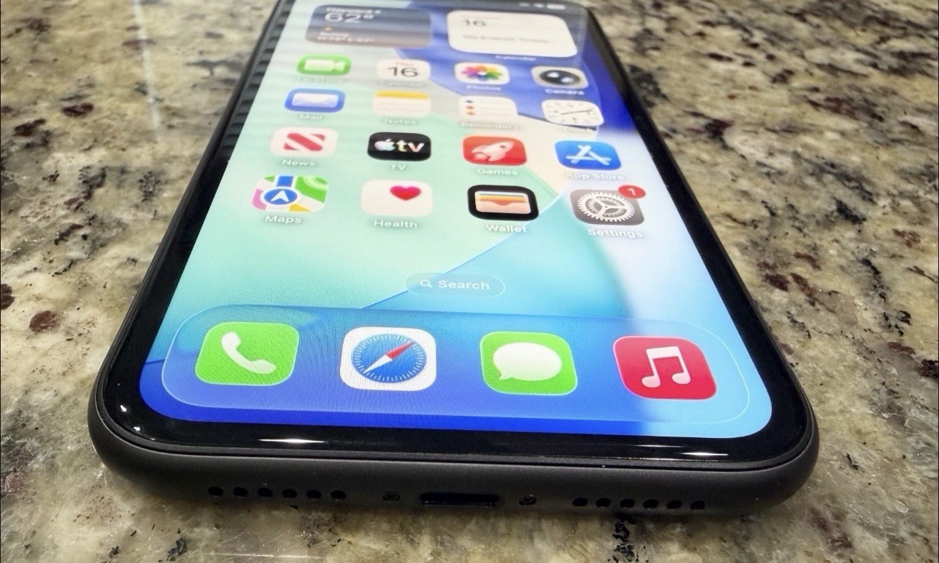Apple iPhone 11 Factory Unlocked 64GB Black NEW Apple Battery 100% Mint Bundle