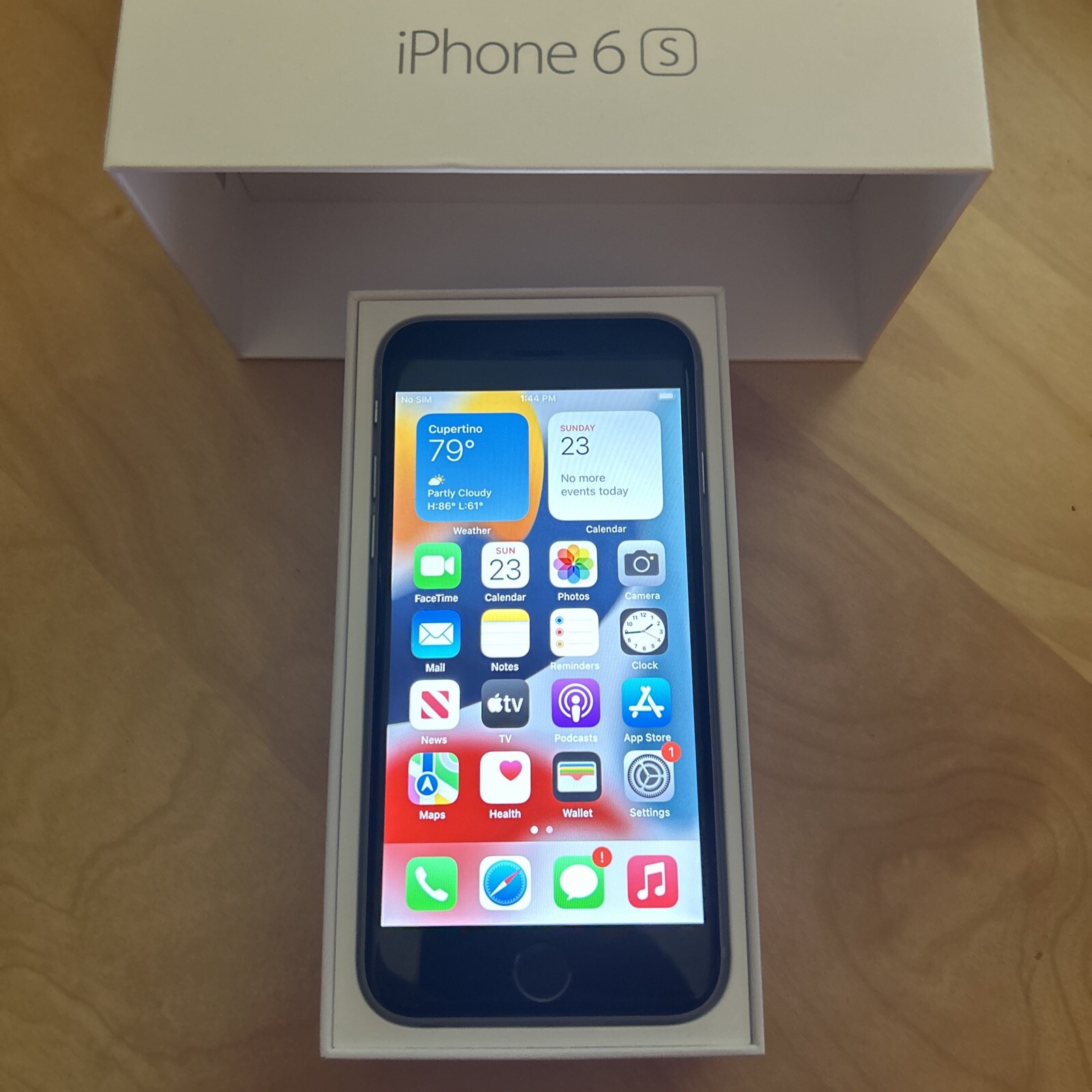 Apple iPhone 6s – 16GB – Space Gray (AT&T) A1633 (CDMA + GSM)