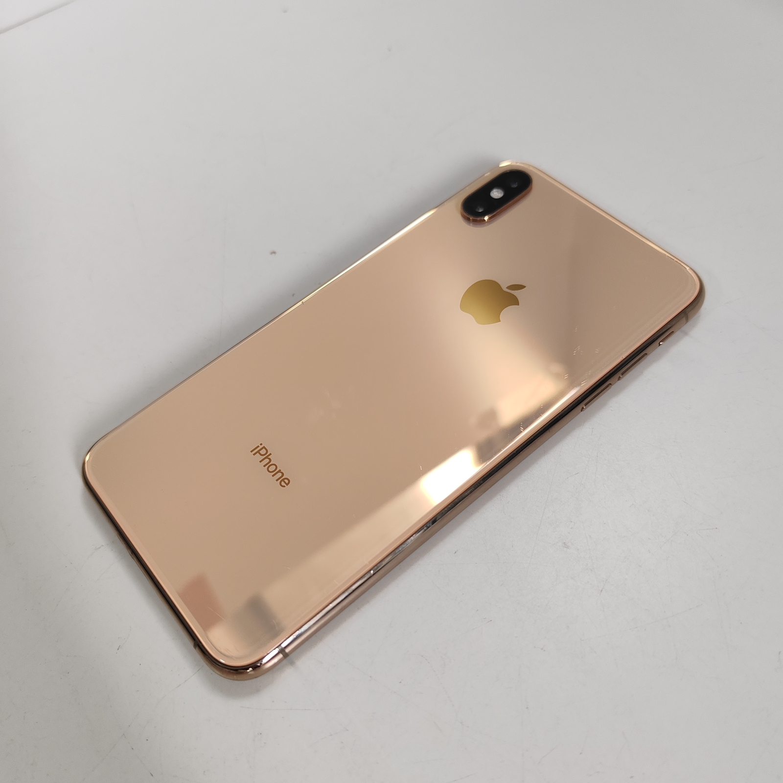 Apple iPhone XS Max 6.5″ 12MP 64GB 256GB all colors iOS 18 with Face ID