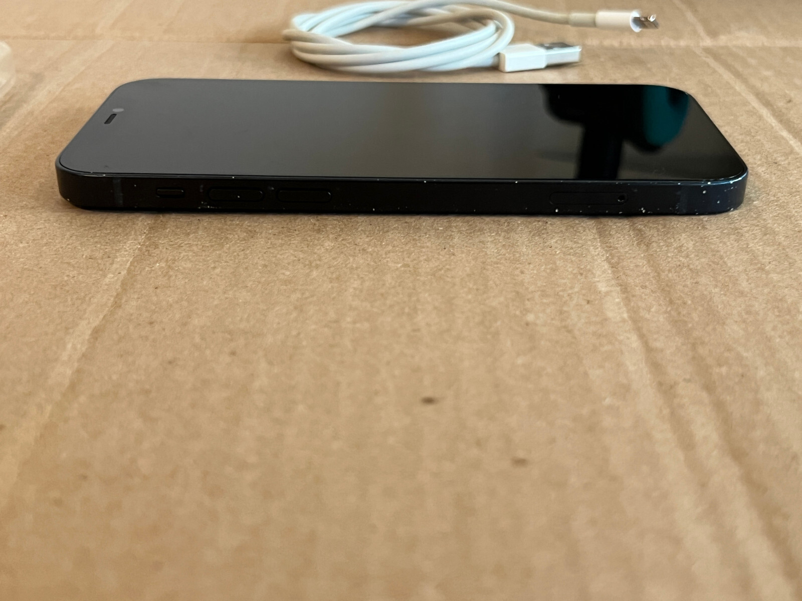 Apple iPhone 12 – 64GB – Black Unlocked (CDMA + GSM) A2172 READ