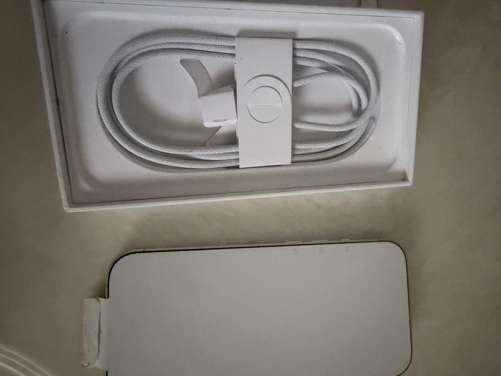 NEW Apple iPhone 17 256GB FOR T-mobile 6.3″ 5G eSim US Version NEW White