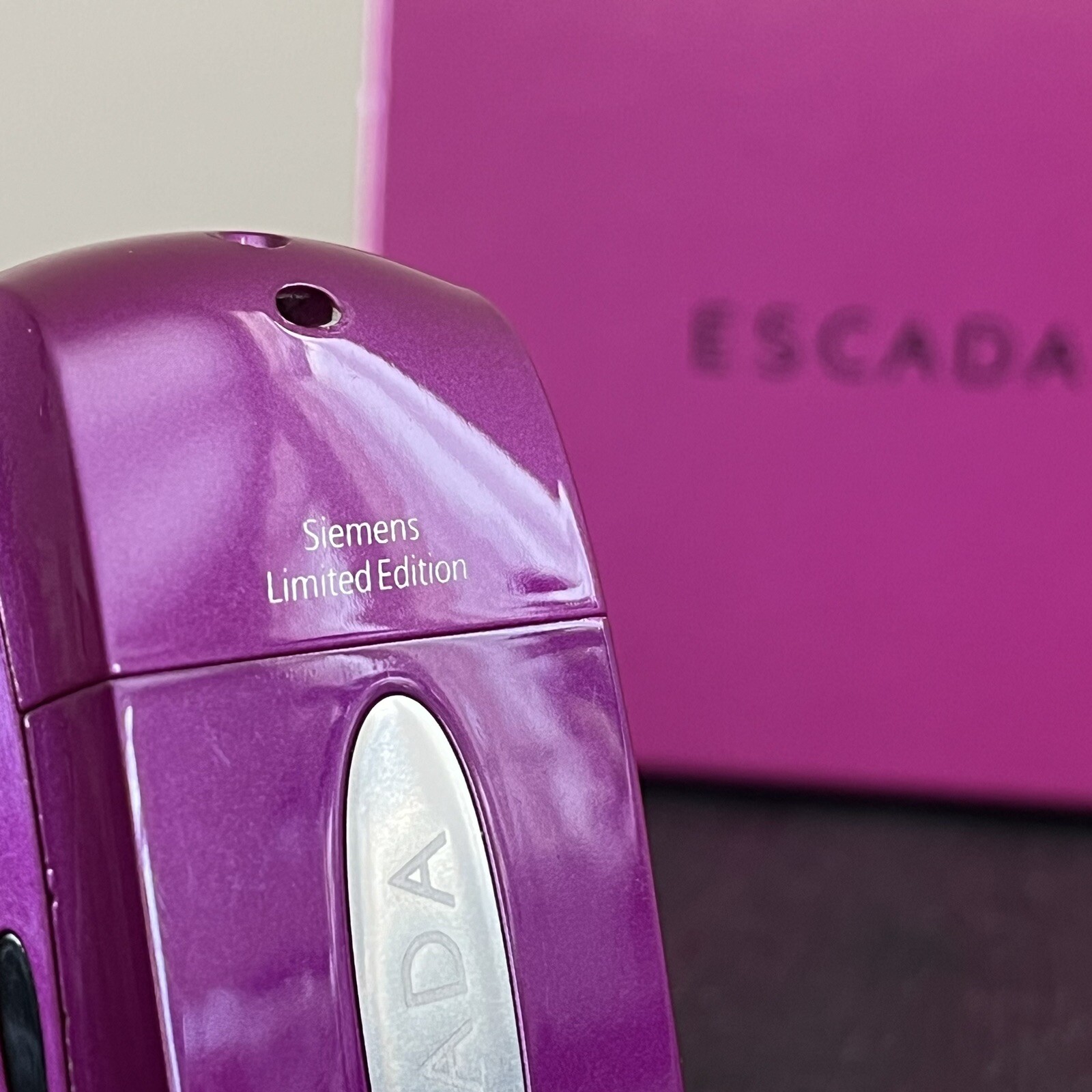 Siemens SL55 Escada Limited edition