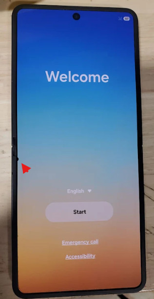 SAMSUNG Galaxy Z Flip7 5G (256GB, 12GB) 6.9″ Folding AMOLED, Dual 50MP 4K