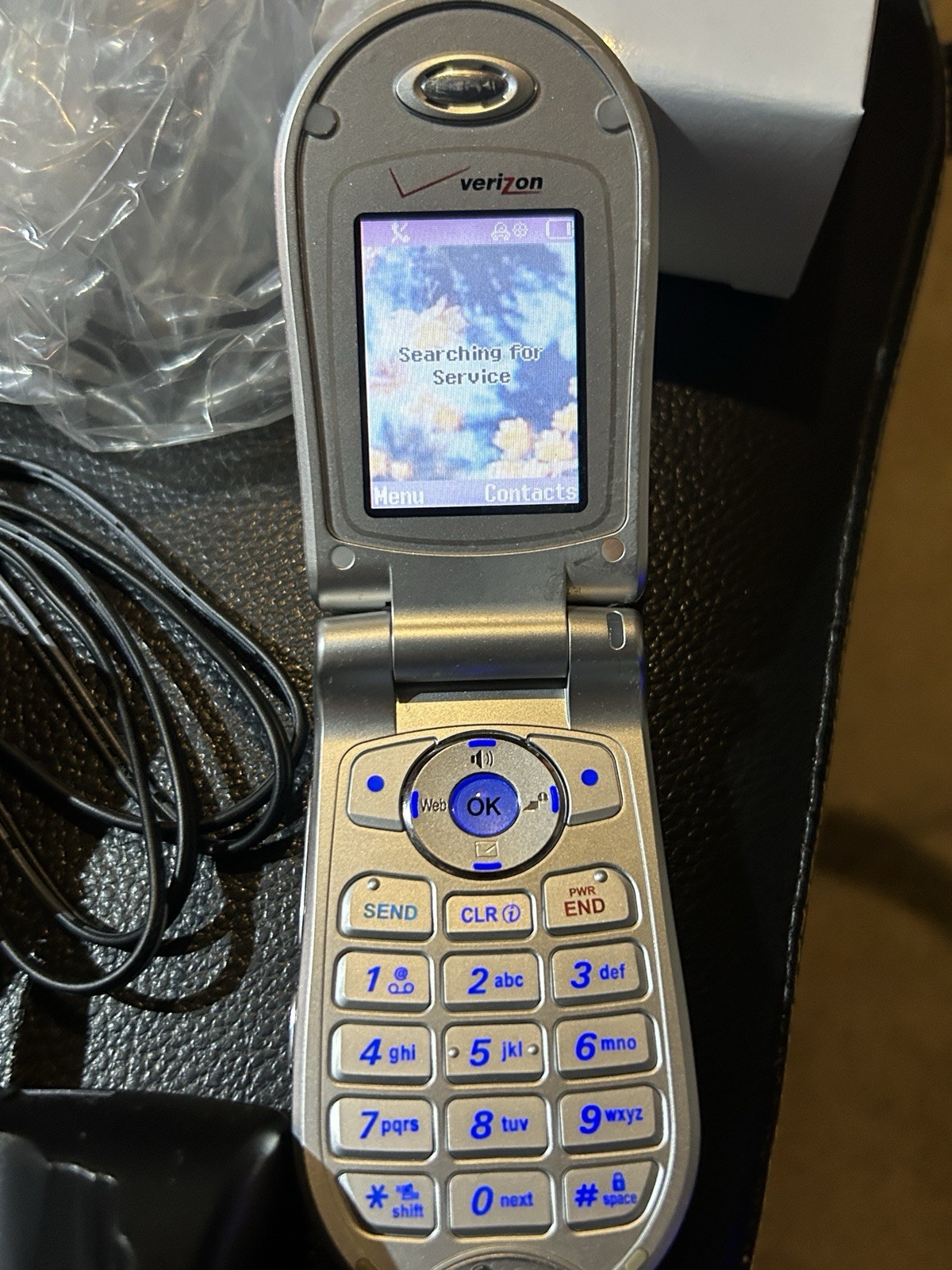 Verizon LG VX4500 Cell Cellular Flip Phone In Box W Manual Complete !!!