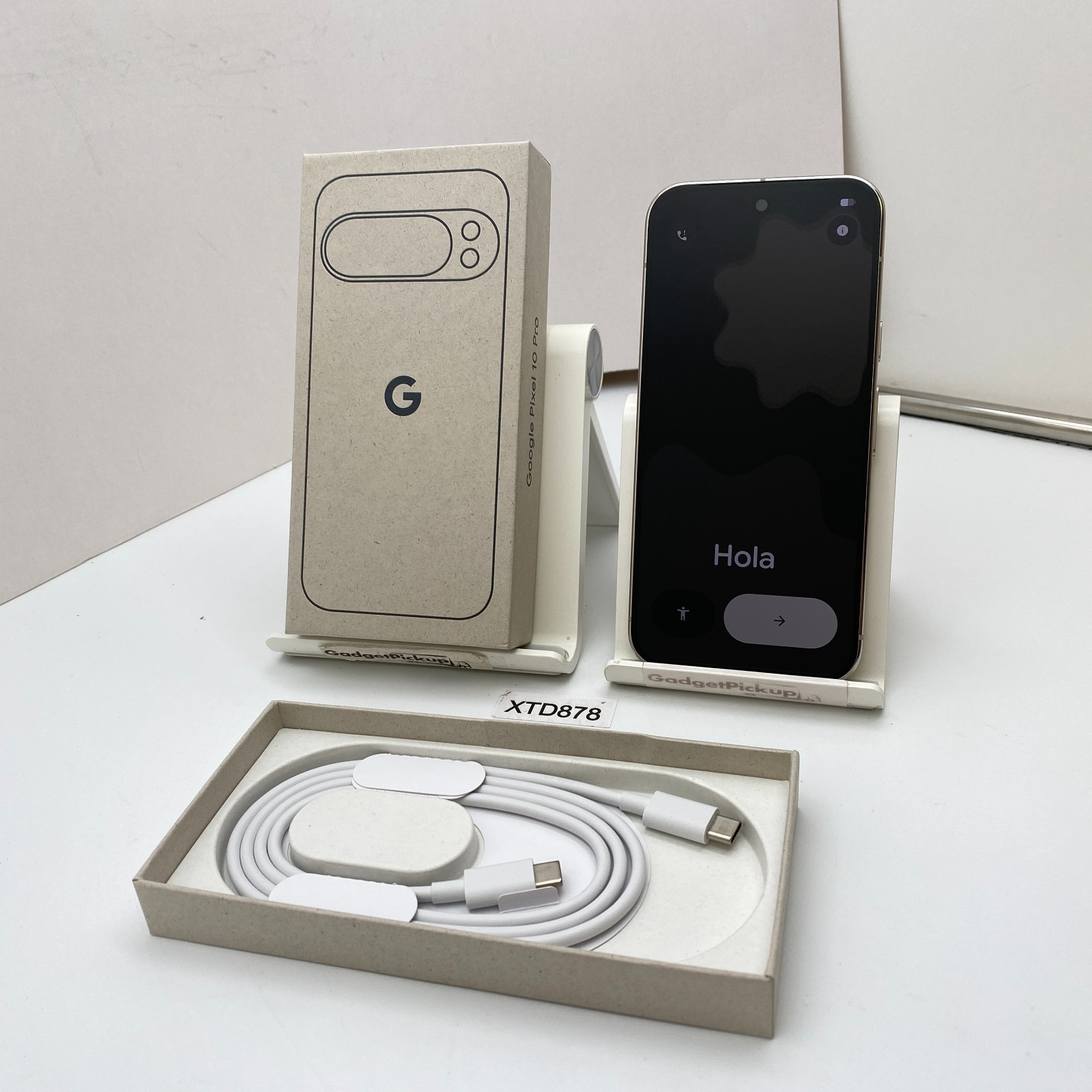 Google Pixel 10 Pro – 256GB – Porcelain (Unlocked) – Open Box