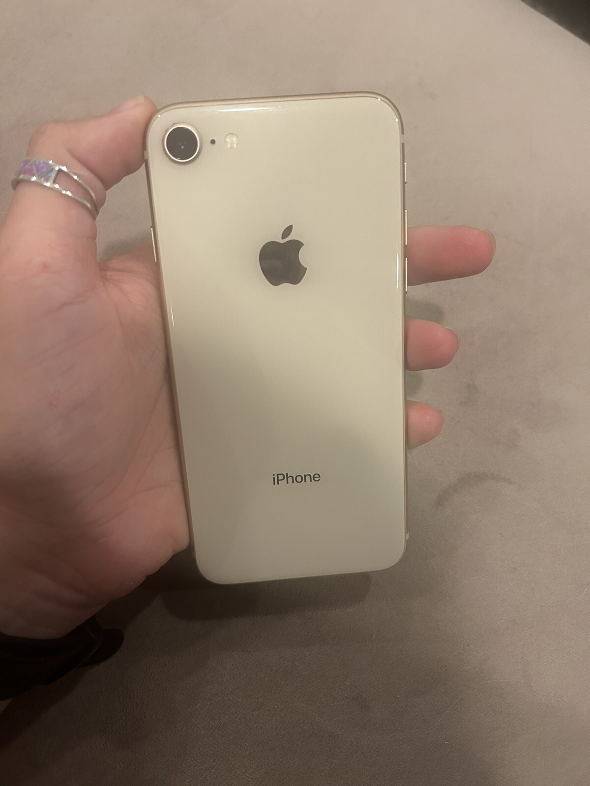 Apple iPhone 8 – 256GB – Gold (Unlocked) A1905 (GSM)
