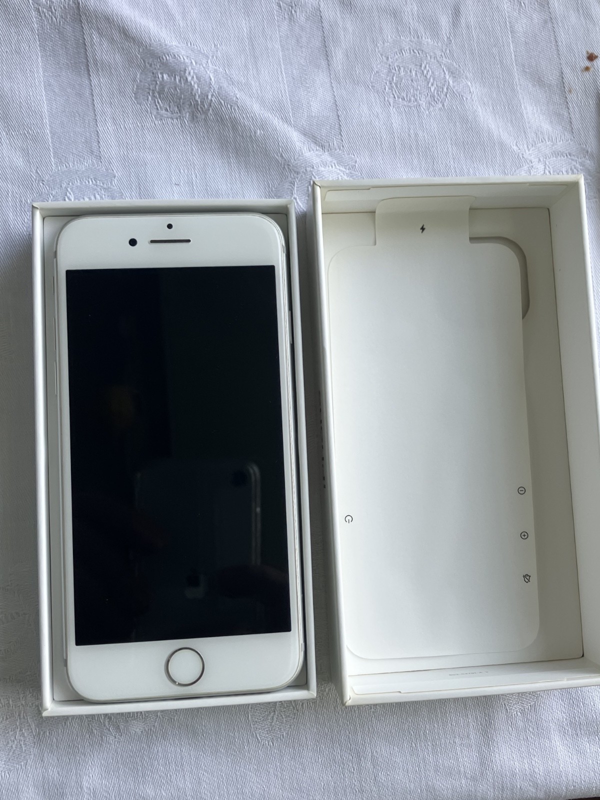Apple iPhone 7 128GB white/silver unlocked A1660 ios 15.8