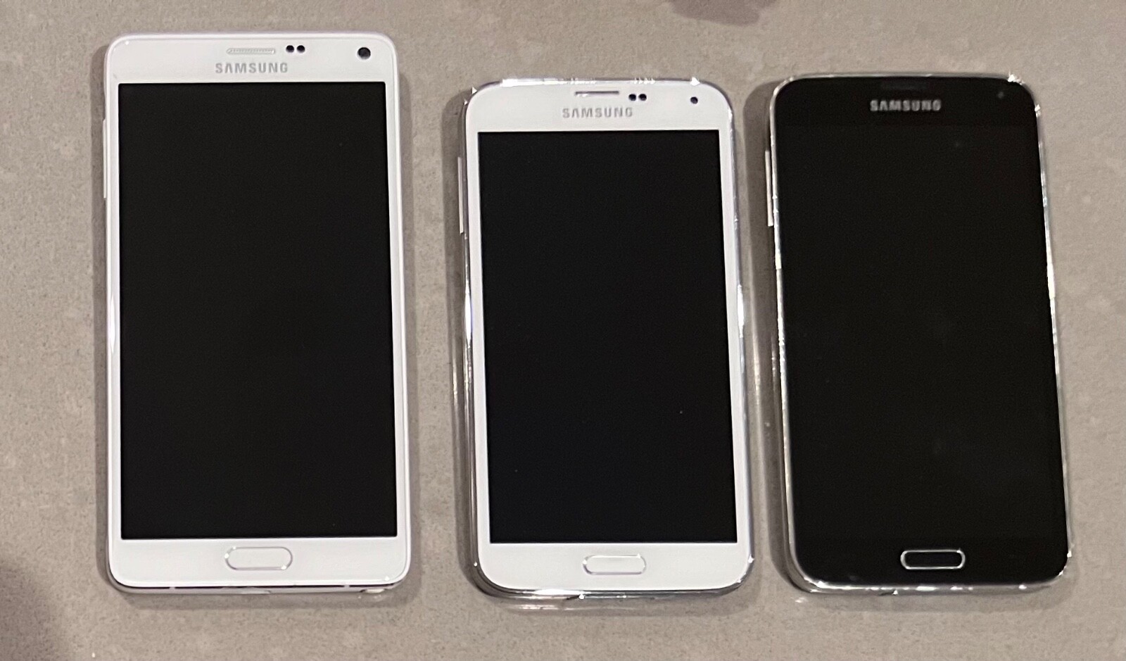 Lot of 3 As-is Smartphones Samsung Galaxy Note 4 + SM-G900A