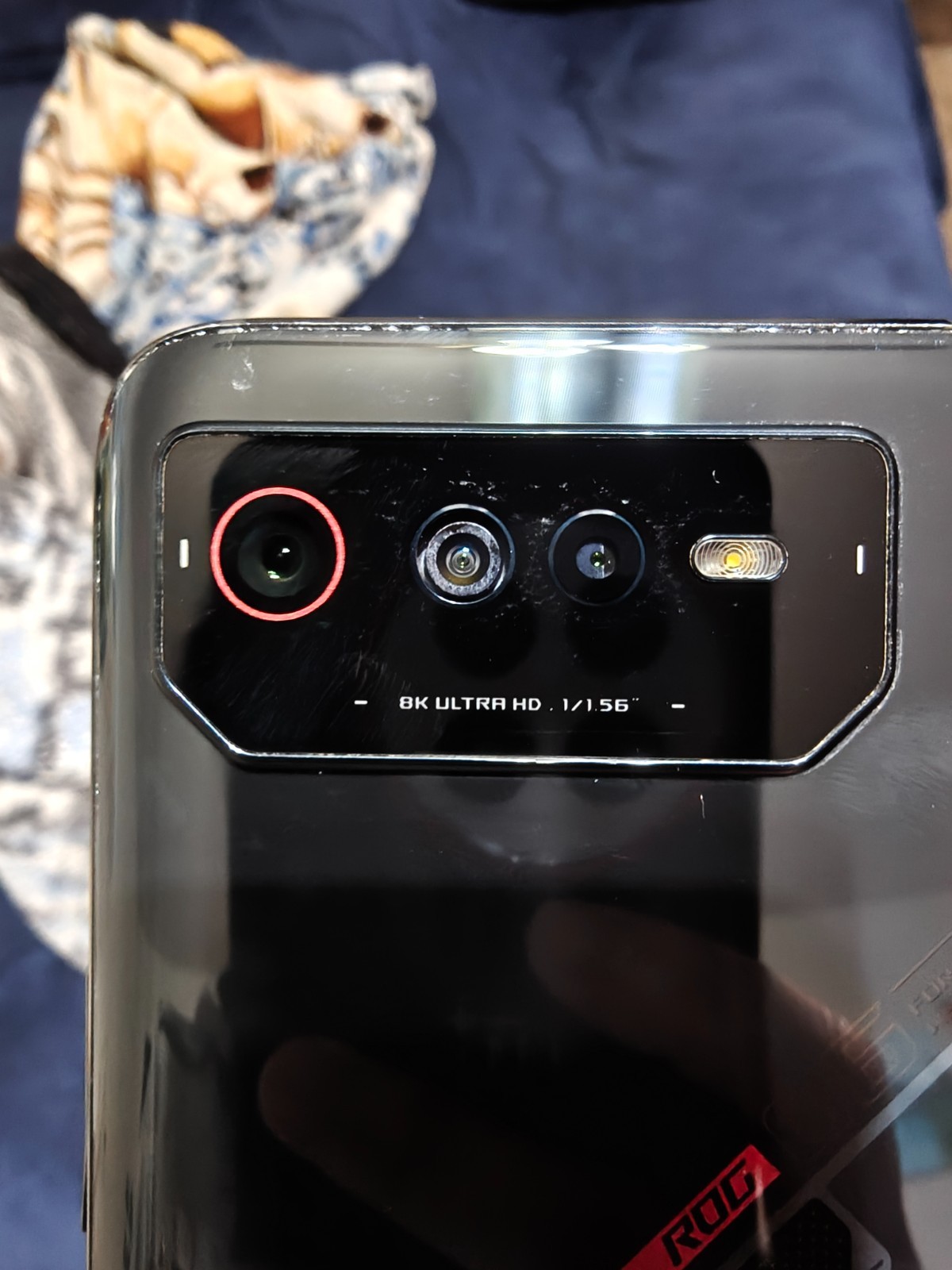 ASUS ROG Phone 6