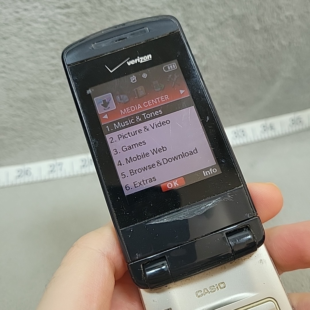 Casio Exilim C721 5.1MP Camera Flip Phone Swivel Screen Tested and Battery READ