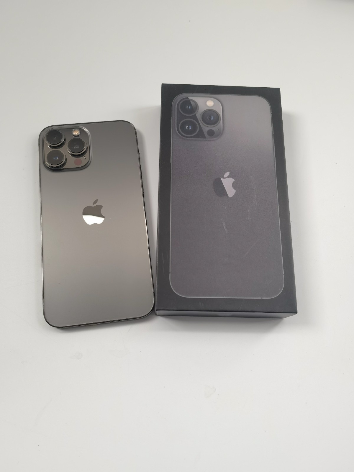 With face ID Apple iPhone 13 Pro Max-128/256GB (Unlocked)Optional Colors