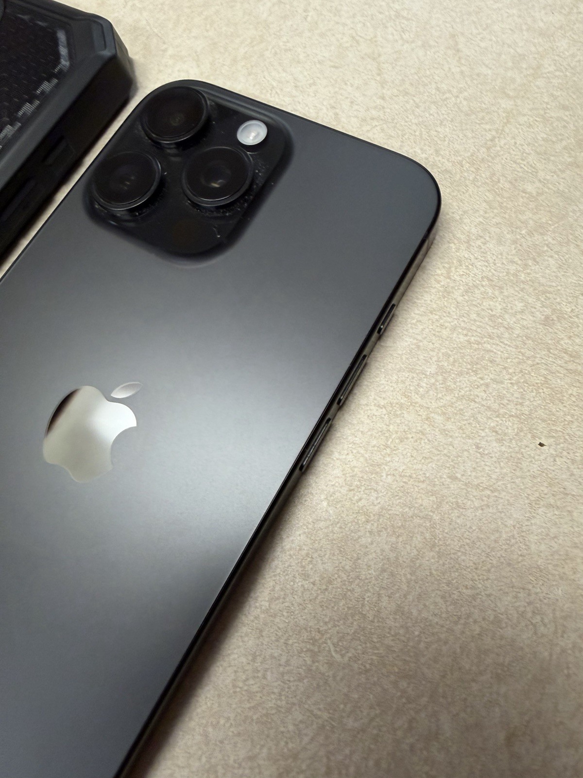 Apple iPhone 16 Pro Max 256GB Unlocked Black Titanium 97% Battery MINT CONDITION