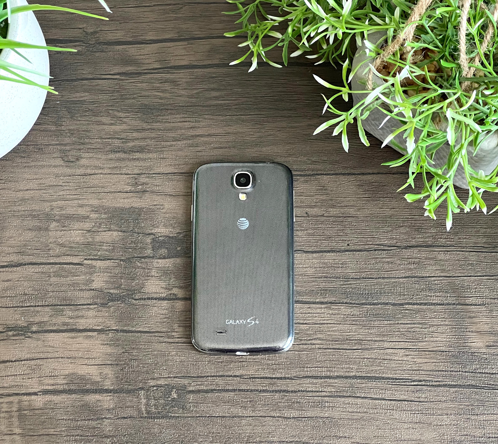 Samsung Galaxy S4, 16 GB, Black Mist (AT&T) – PREOWNED