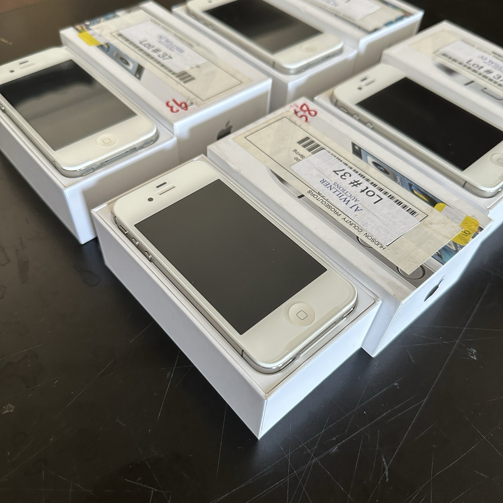 Apple iPhone 4s 16GB White A1387 Smartphone – New Open Box – Sold Individually