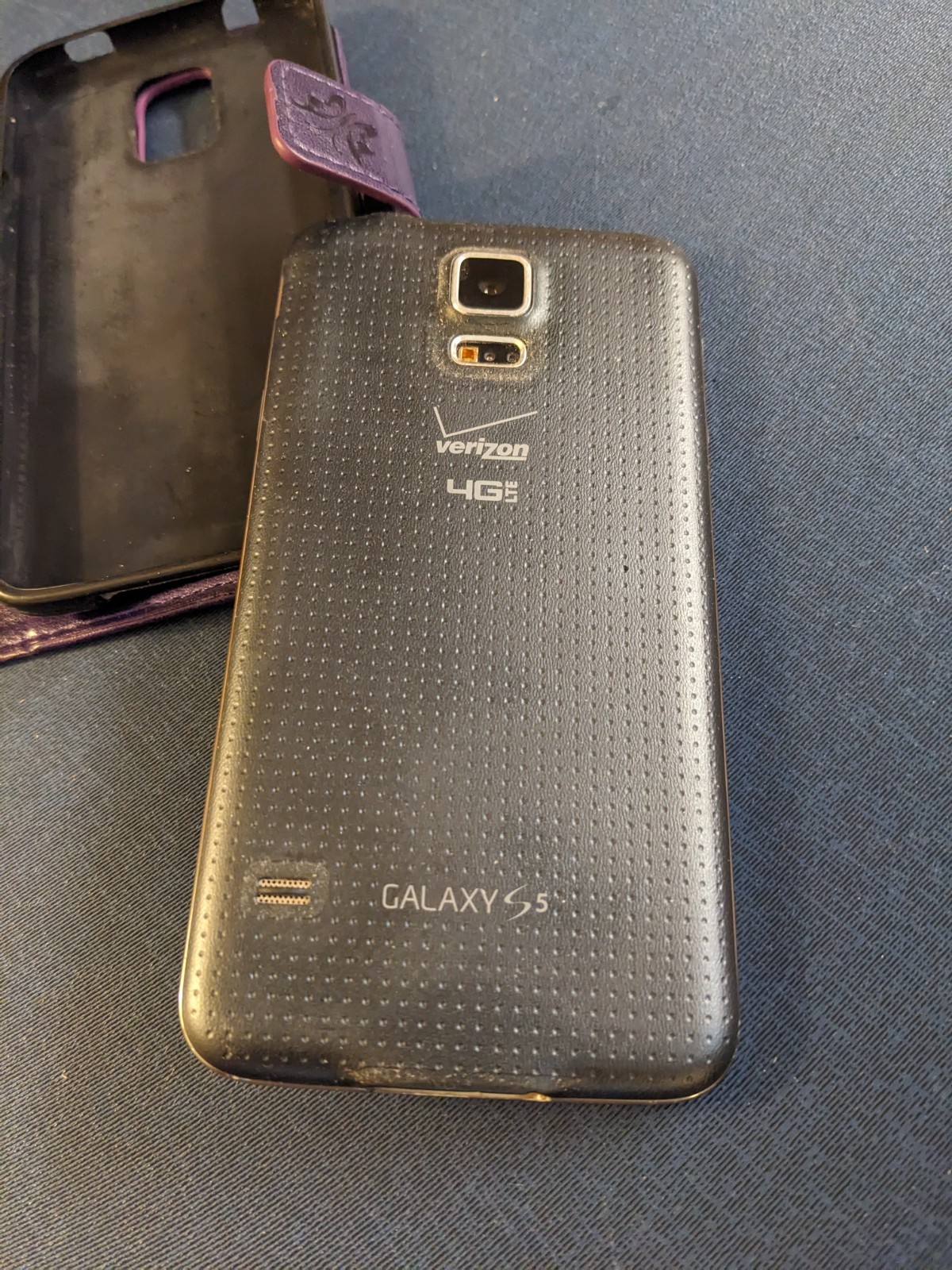 Samsung SM-G900V Galaxy S5 Verizon Phone (purple)
