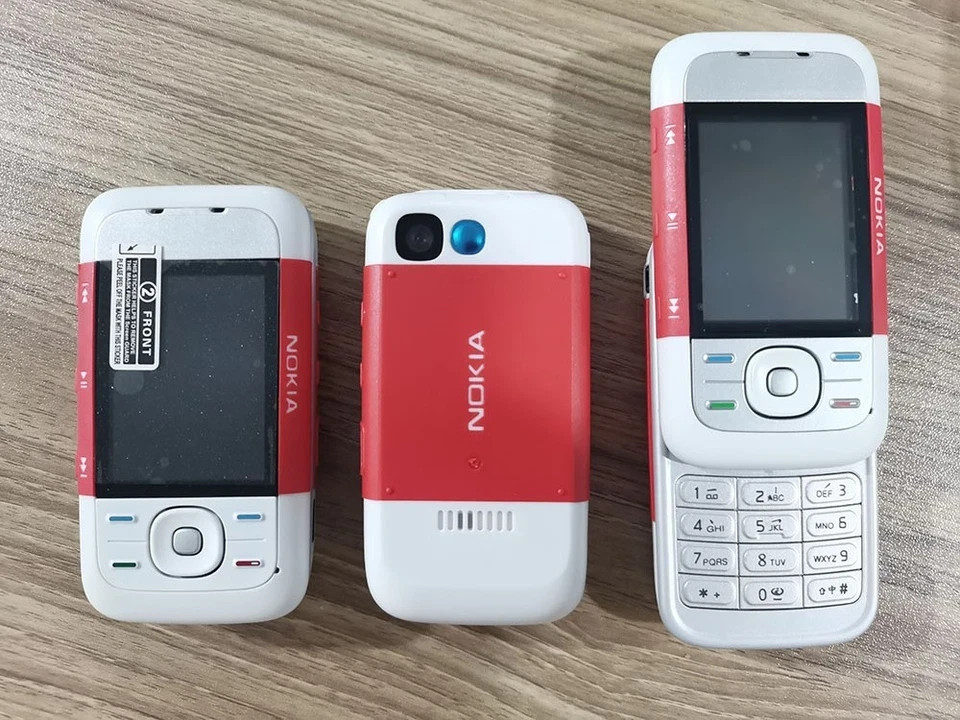 Nokia Xpress Music 5300 UNLOCKED Cellular Phone Tri-Band 2G GSM 900 /1800 /1900