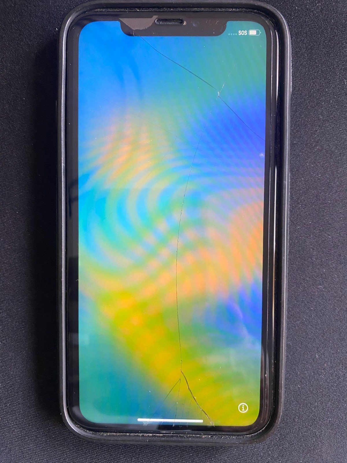 Apple iPhone XR 64GB Black Unlocked – Functions Normal – Screen has Cracks