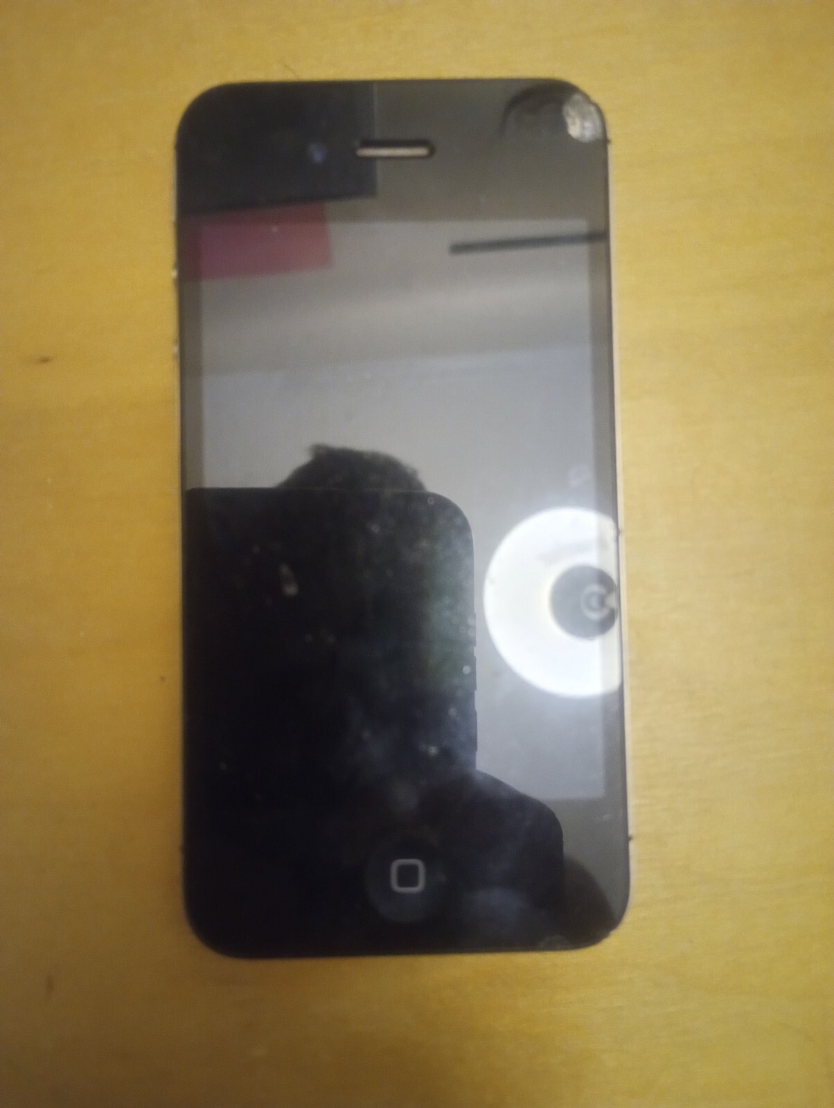 Apple iPhone 5c White 8GB Verizon Phone Turning On Phone for Parts Only