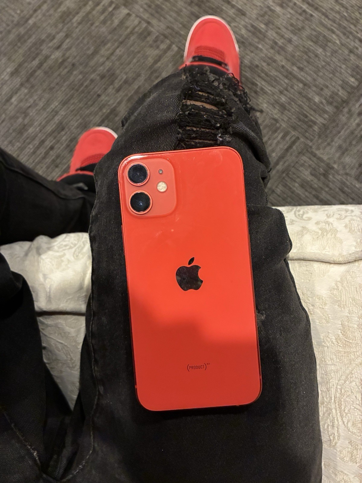 Apple iPhone 12 (PRODUCT)RED Red Bar Smartphone 12MP Camera iOS