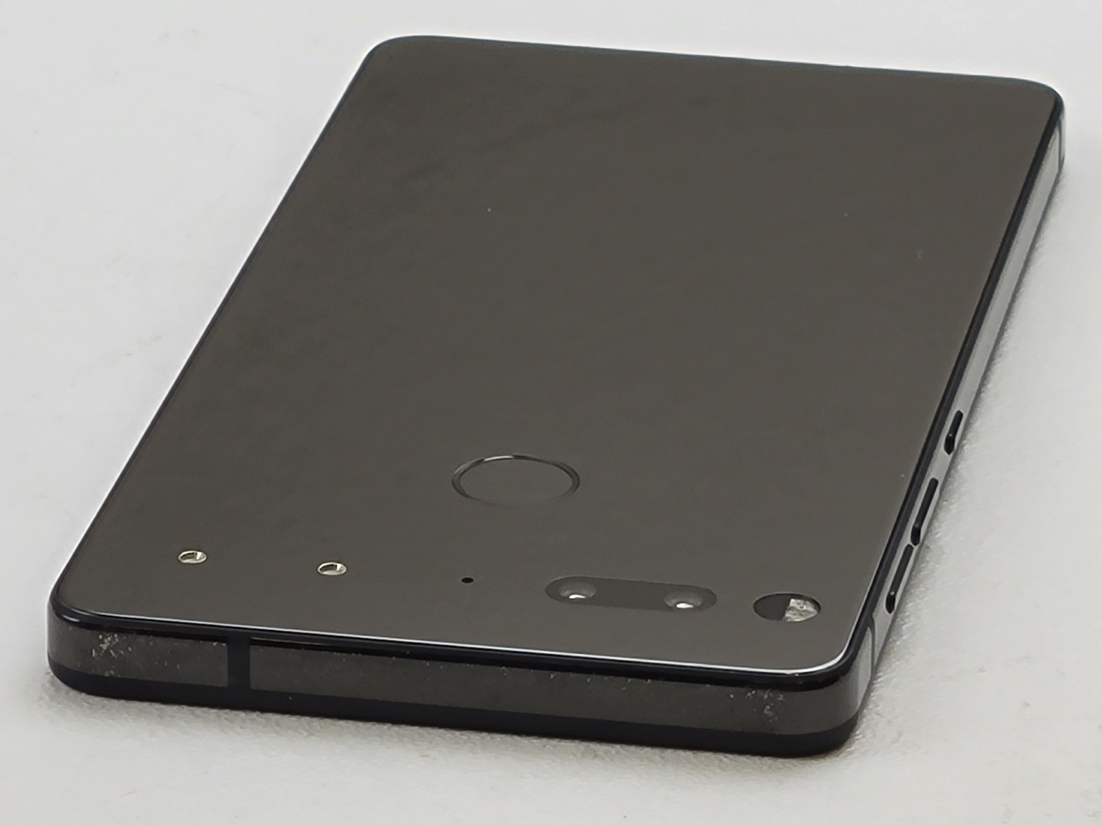 Essential Phone (PH-1) 128GB – Black (Sprint) Smartphone – H6256