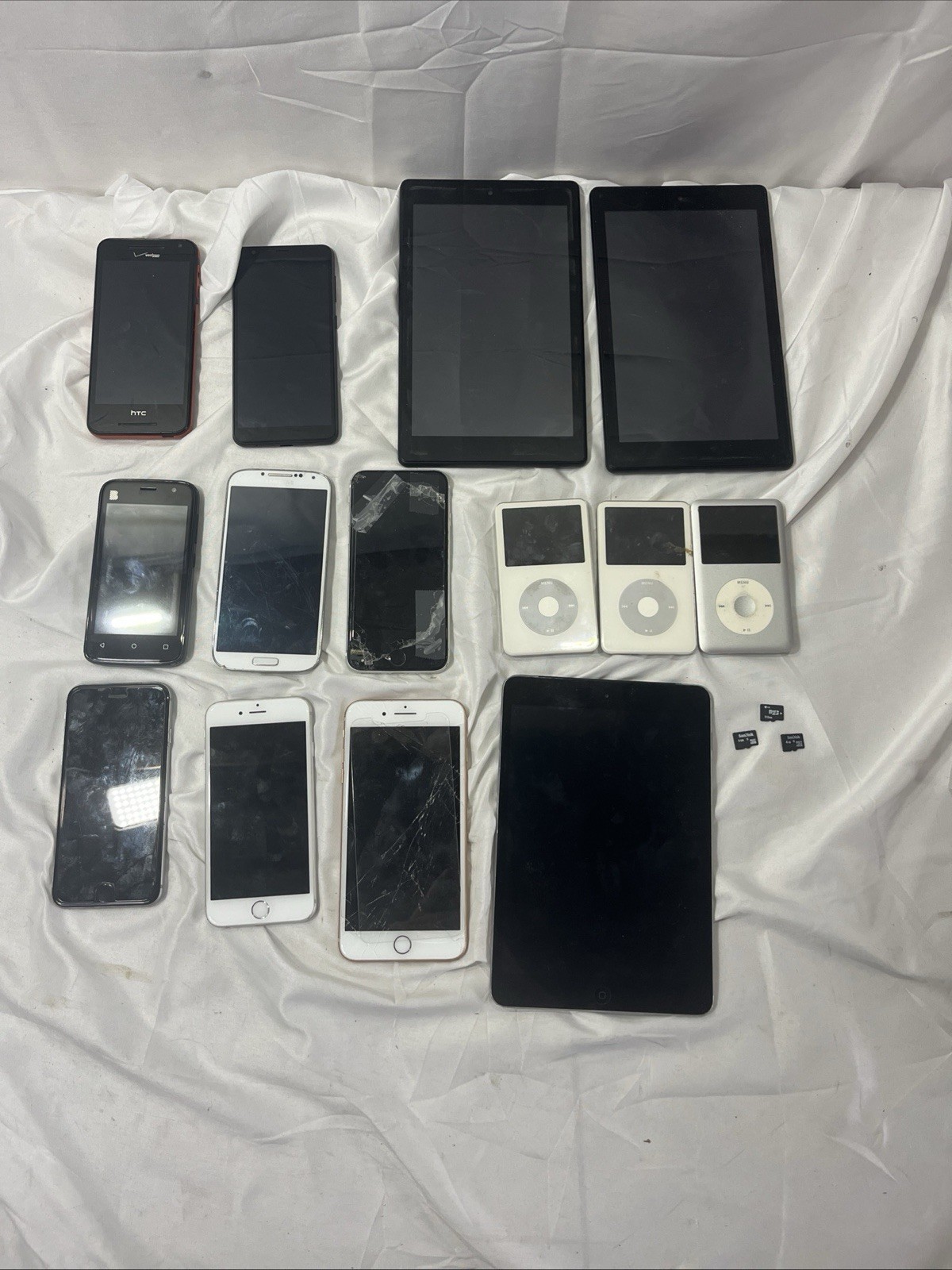 iPhone / iPad / iPod Lot