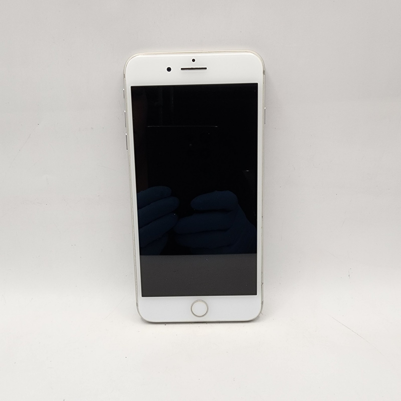 Apple iPhone 8 Plus A1897 64GB Silver (CDMA/GSM Unlocked)
