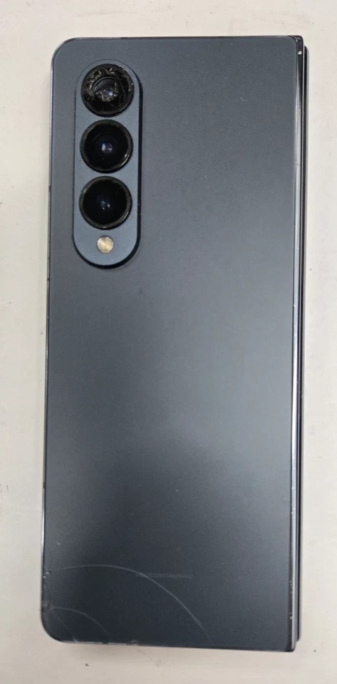 Samsung Galaxy Z Fold4 – SM-F936U 256GB Graygreen (Unlocked) CRACKED BACK *READ*