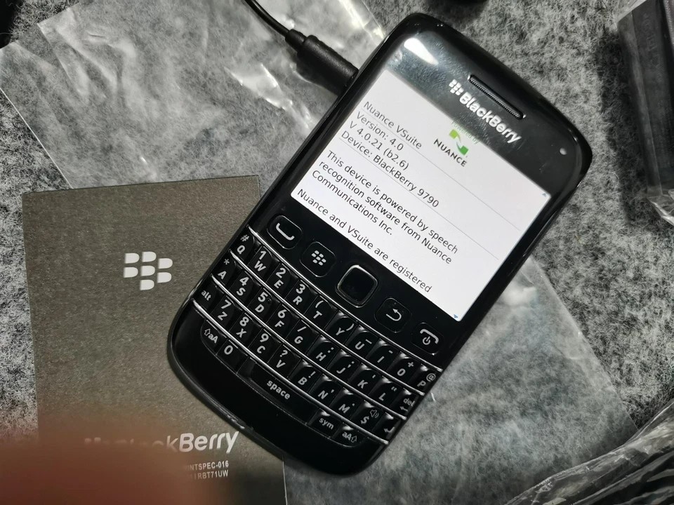 Unlocked Blackberry Bold 9790 Black GPS GSM 3G QWERTY Smartphone Good Condition