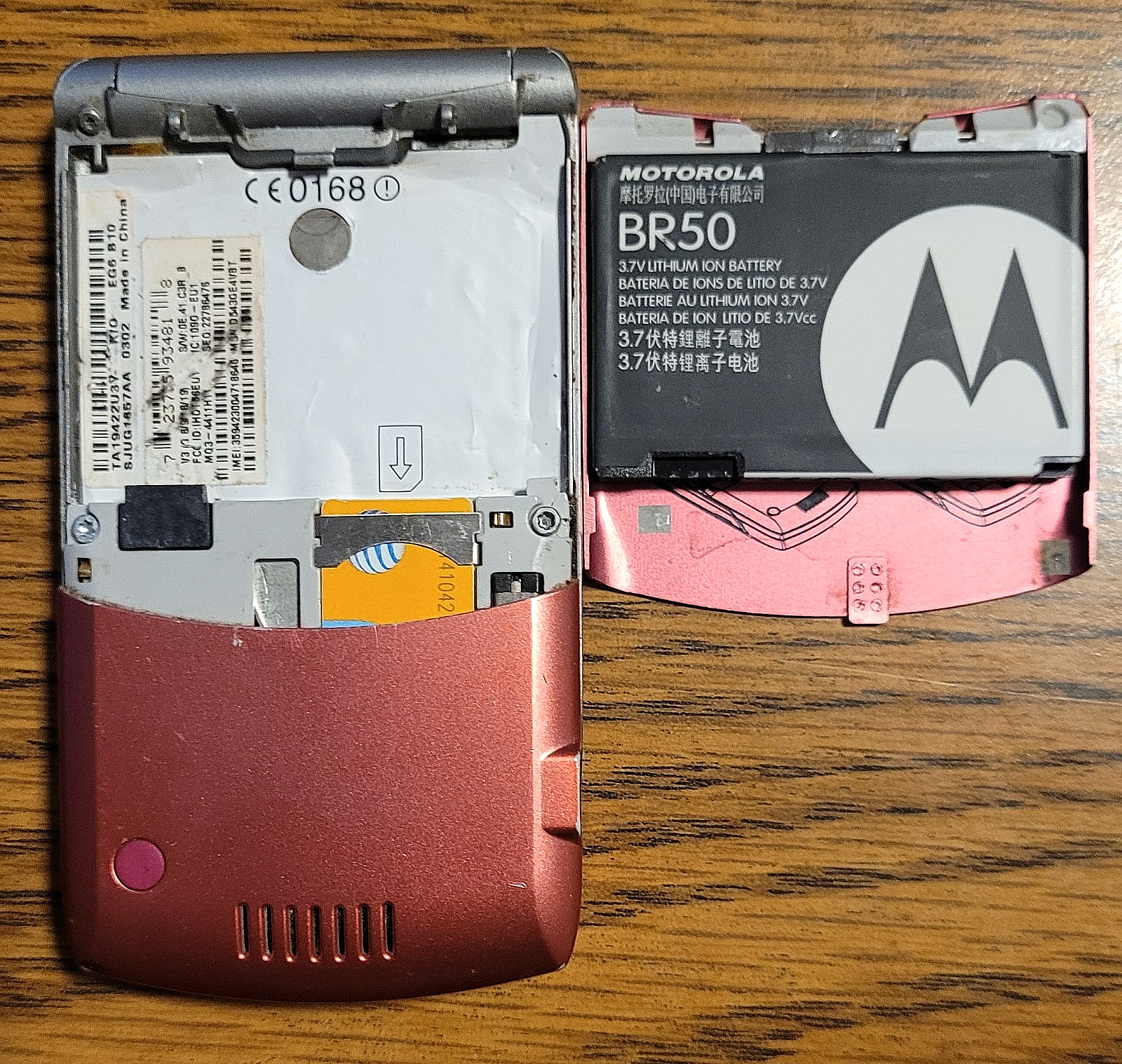 Motorola RAZR V3 – Pink ( Cingular / Unlocked ) Very Rare GSM Flip Phone – READ