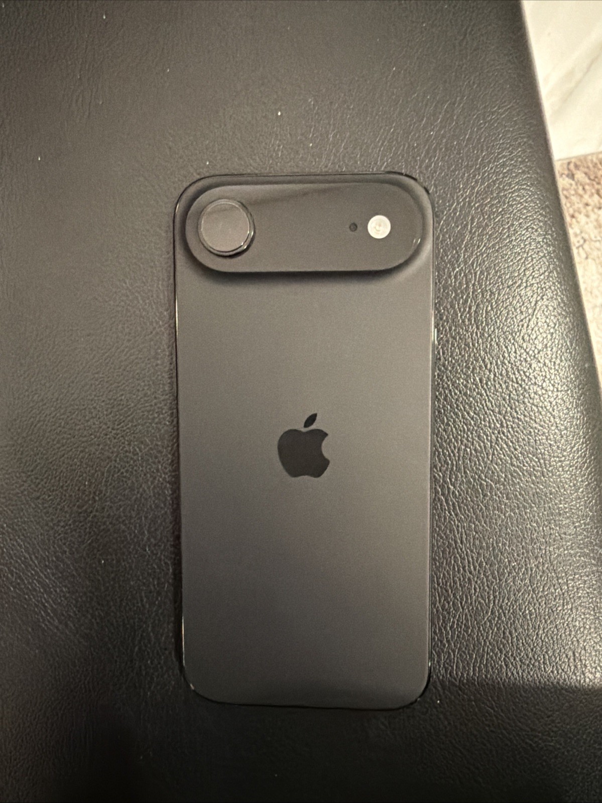 Apple iPhone 17 Air MG184LL/A 256GB Black CARRIER LOCKED Spectrum mobile
