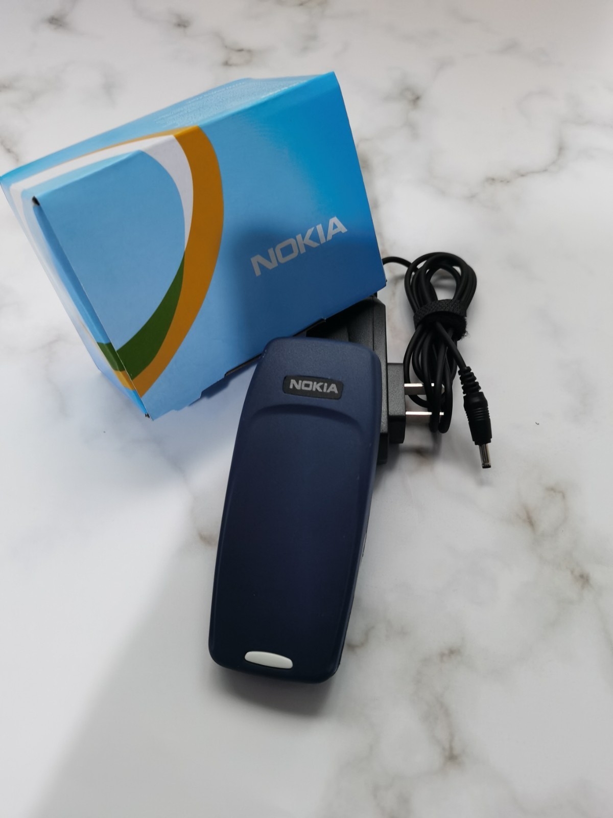 Nokia 3310 (Unlocked) 2G 16 MB Rare Cellphone with Battery -For collectors