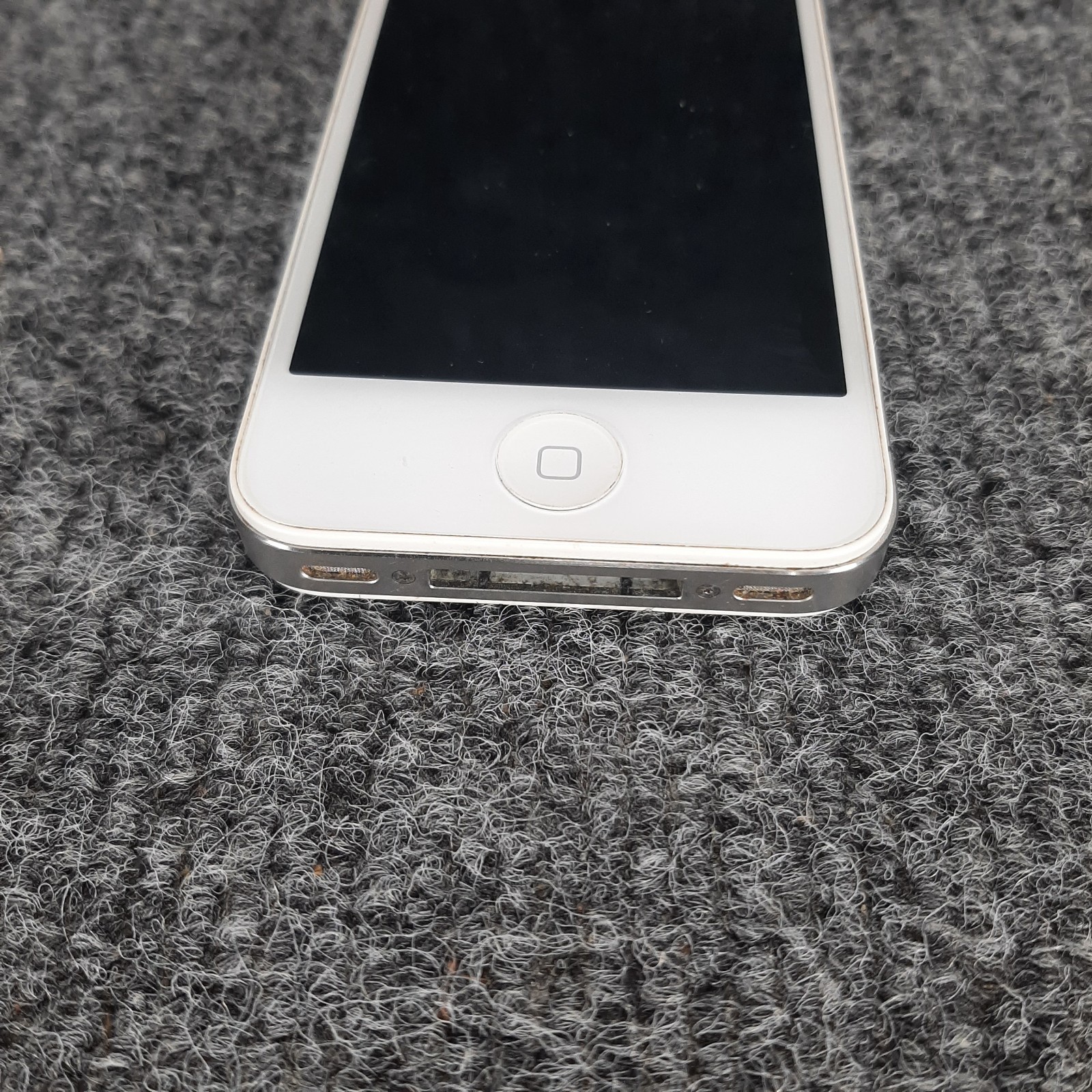 Apple iPhone 4 A1332 Nice Cosmetic Condition Untested Parts or Repair