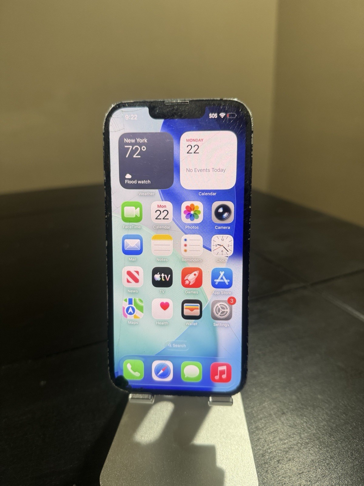 Apple iPhone 14 128GB Midnight (Unlocked) Cracked Front/Back / Camera READ INFO
