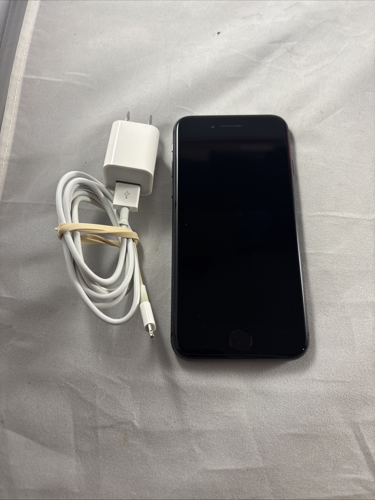 Apple iPhone 8 64GB – Black (Unlocked) Cleaned, Tested, Working!