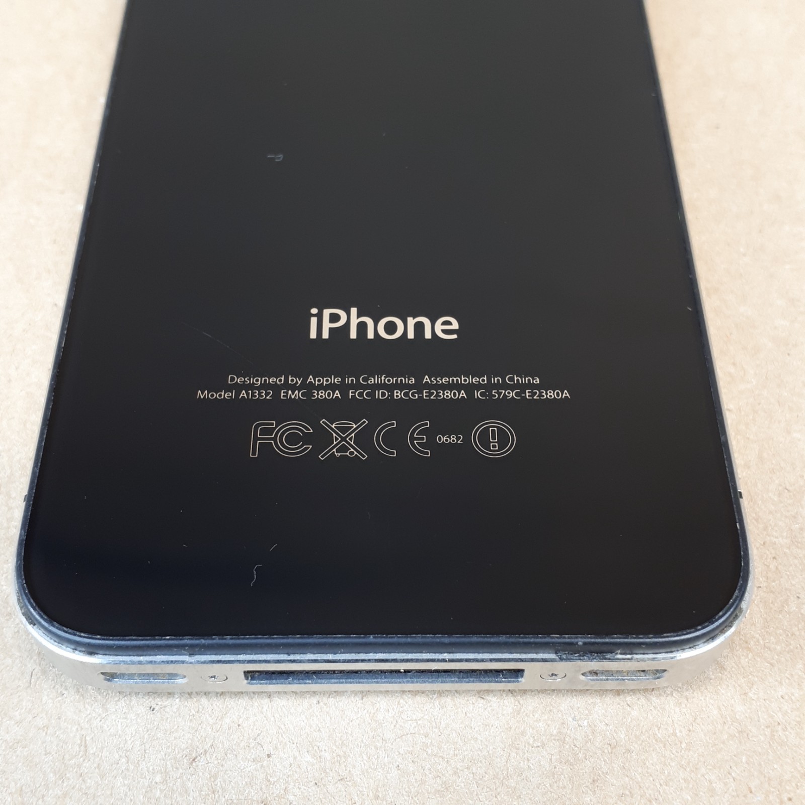 Apple iPhone 4 A1332 16 GB Black Rogers 3.5 Inch A4 512 MB Lot of 2 E6908