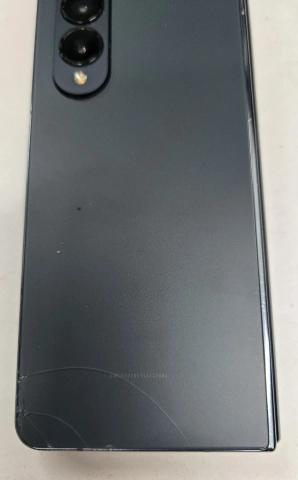 Samsung Galaxy Z Fold4 – SM-F936U 256GB Graygreen (Unlocked) CRACKED BACK *READ*