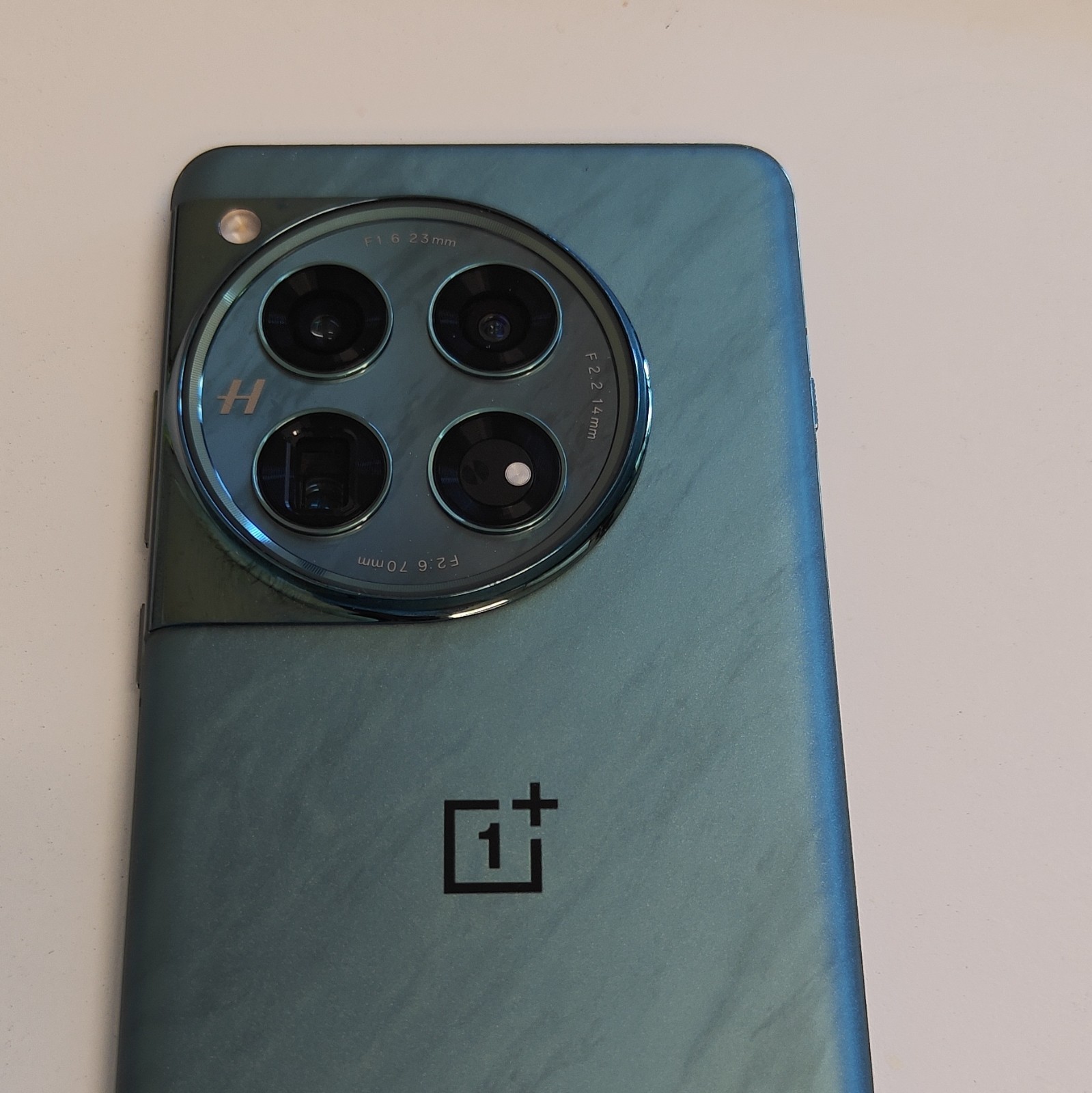 OnePlus 12 512GB 16GB RAM 64MP 6.82in Unlocked Green Android USB-C