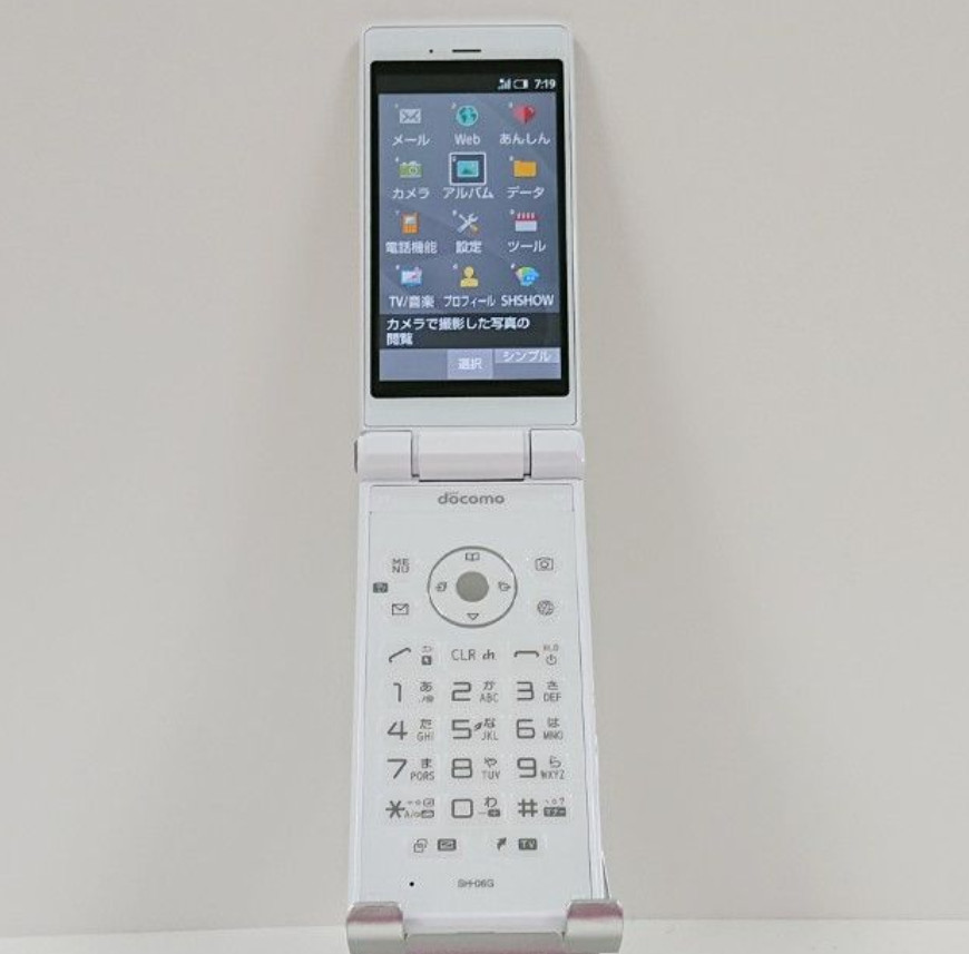 SHARP AQUOS KEITAI SH-06G