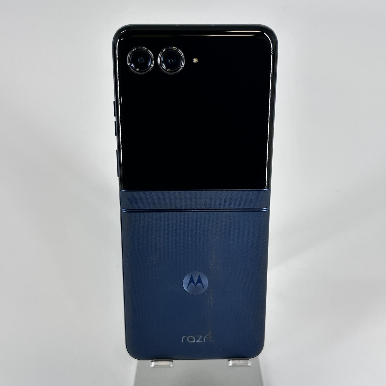 Motorola Razr (2025) Gibraltar Sea 256GB – Spectrum – Good Condition