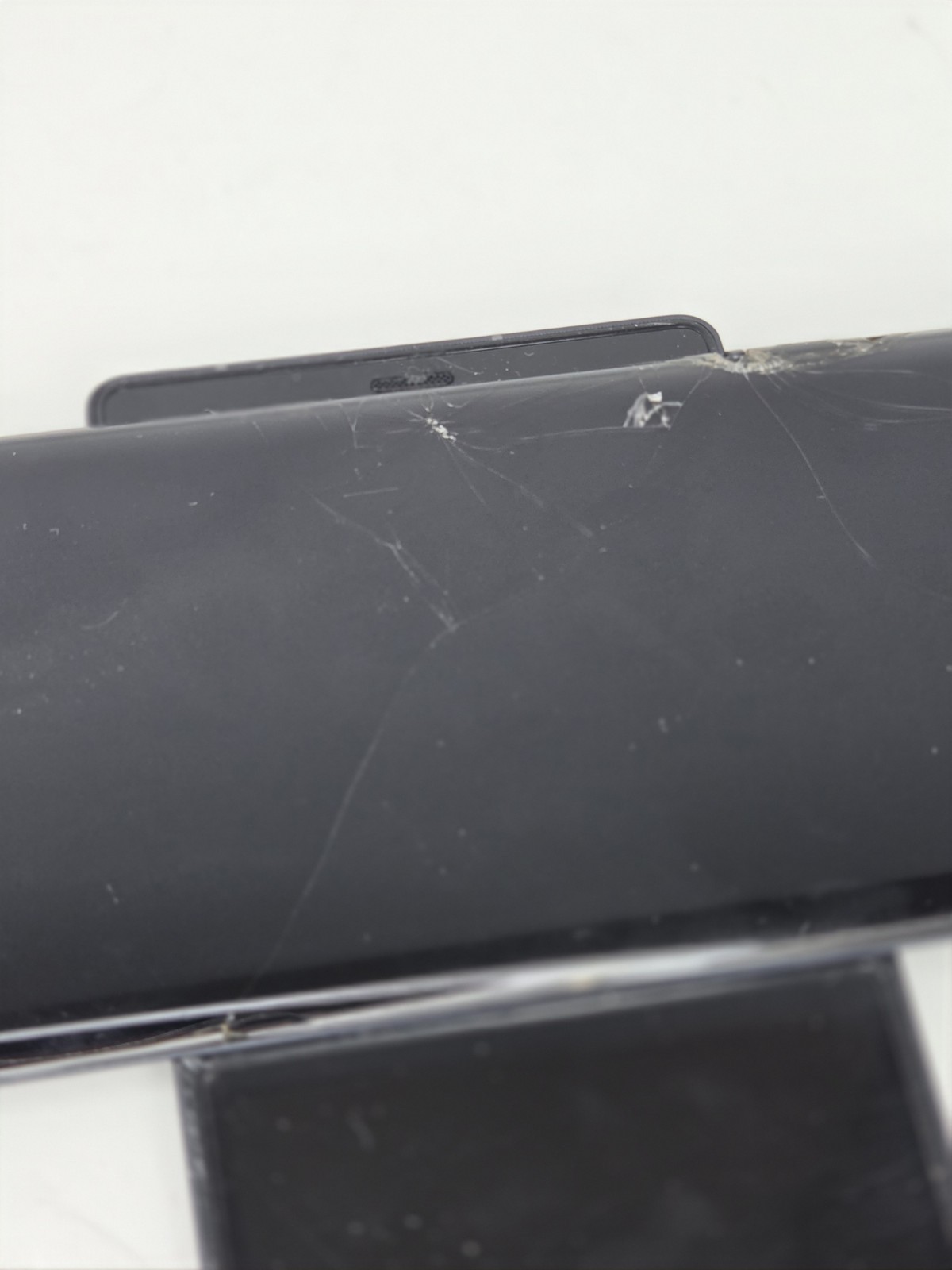 LG Wing LM-F100TM FOR PARTS ONLY (Cracked/Damaged Screen) LOCKED