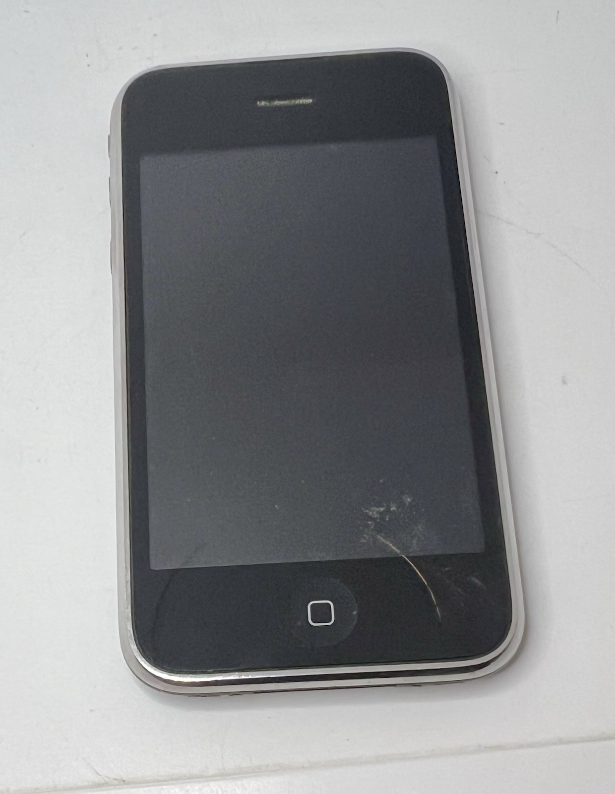 Apple iPhone 3GS – 8GB – A1303 – Black ios 4.3.3 Untested