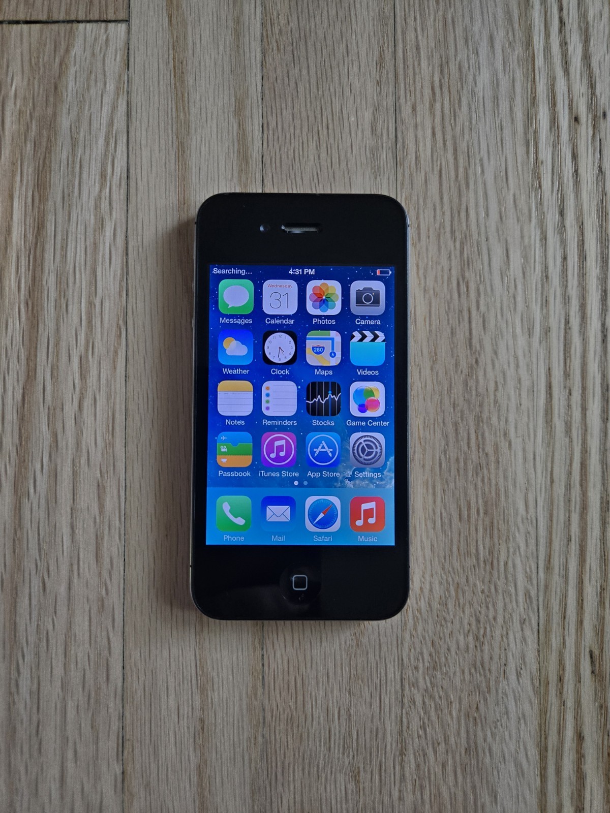 Apple iPhone 4 16GB Black A1332 | iOS 7.1.2 | Good | No Service | Device Only