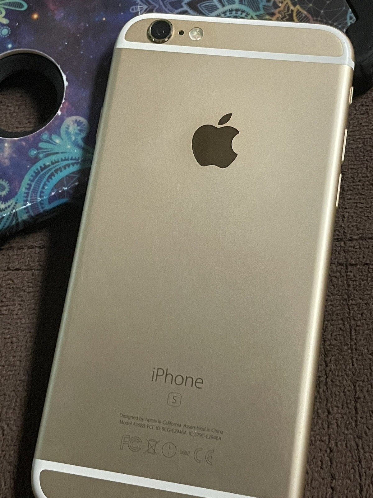 Apple iPhone 6s – 64GB – GOLD(Claro) A1633 (CDMA + GSM)