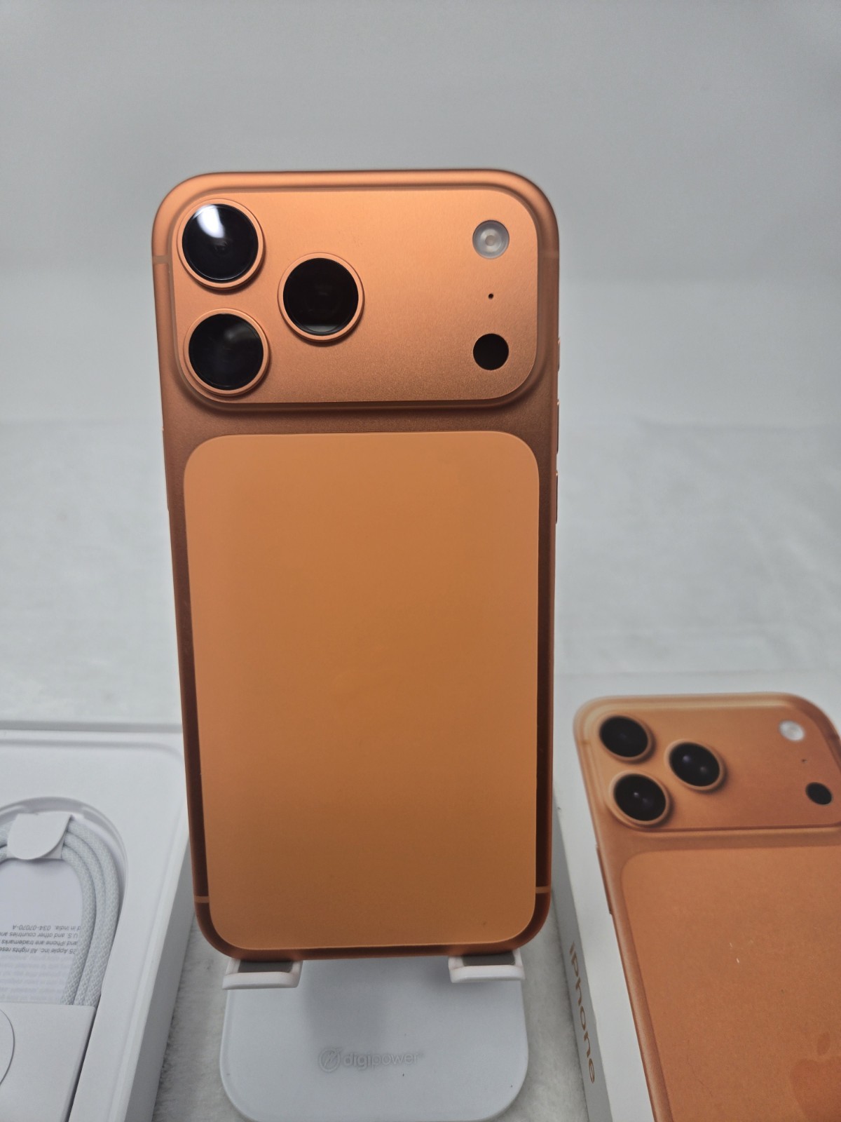 READ DESCRIPTION, 17 Pro Max 256GB – Orange (AT&T) OPEN BOX – Parts Only – READ
