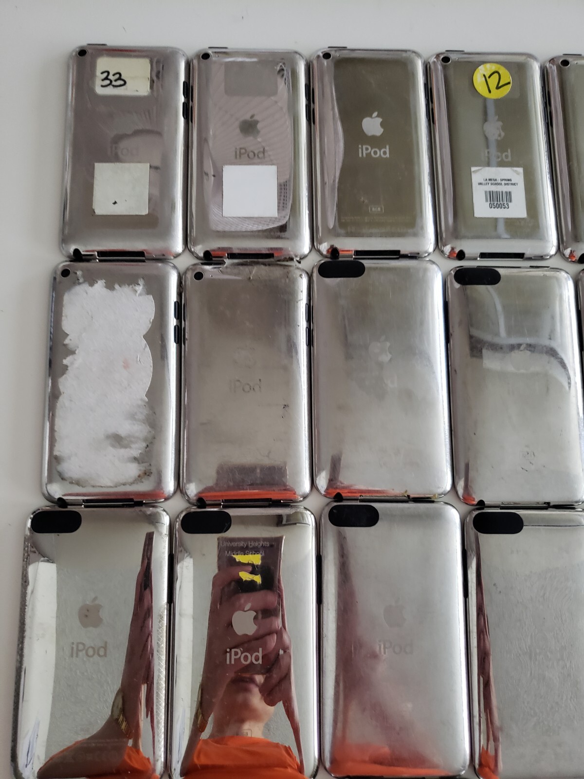 Lot of 18 Apple iPod Touch 1st, 2nd, 3rd, and 4th Gen for parts