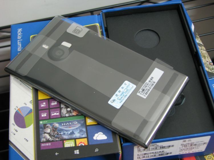 Nokia Lumia 1520 Wifi 16 / 32GB CellPhone Unlocked