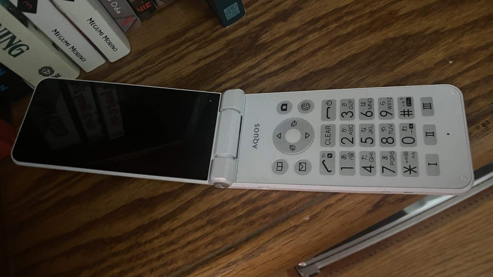 SHARP AQUOS KEITAI WHITE SH-N01 Android Flip Phone Unlocked 601SH Used